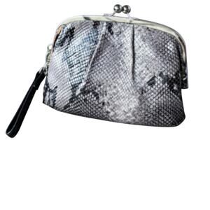 Coach Leather Snakeskin Embossed Large Kisslock Wristlet Wallet Rare Exotic